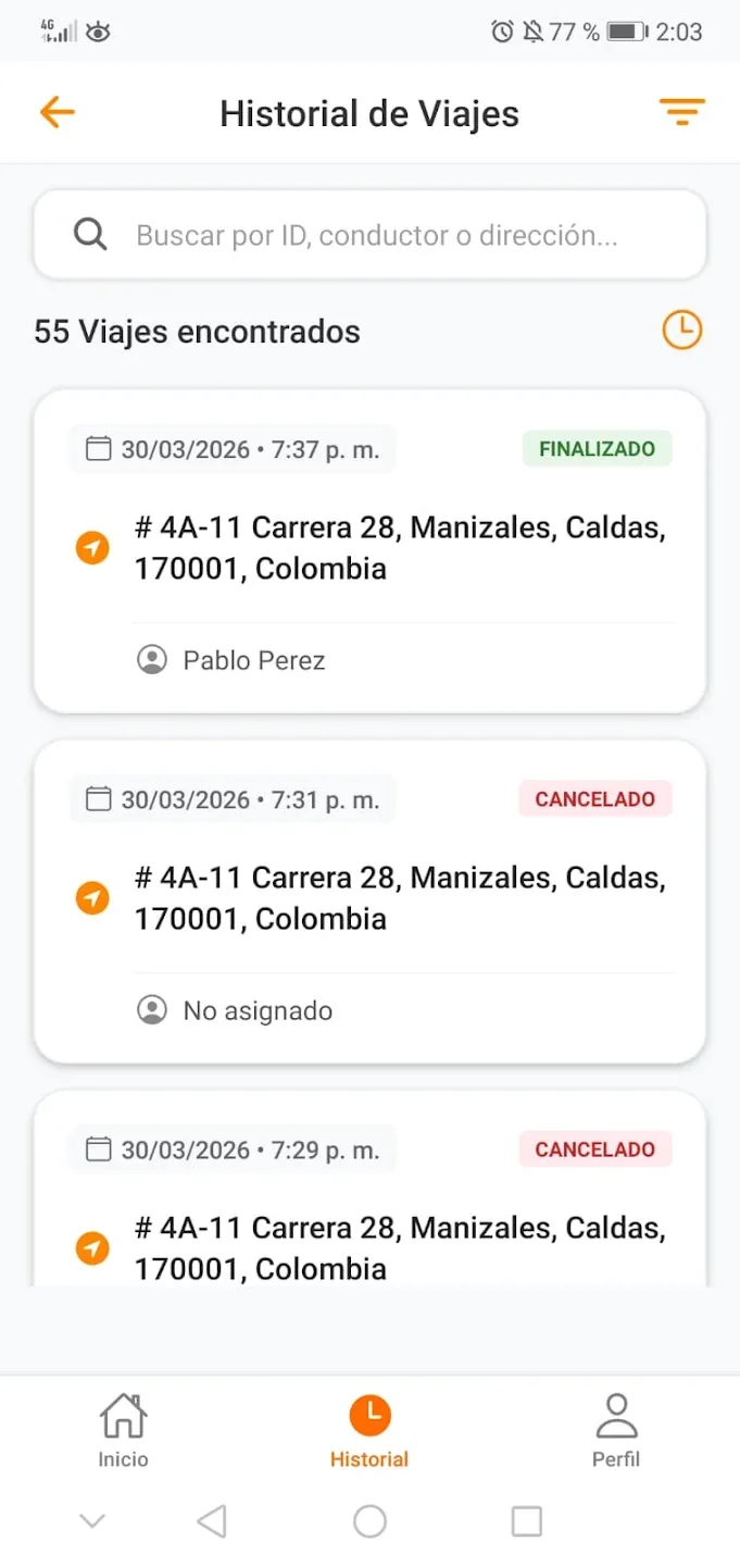 Historial de viajes del pasajero, con el estado de cada uno.